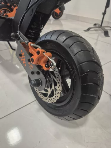 Használt Kukirin g4