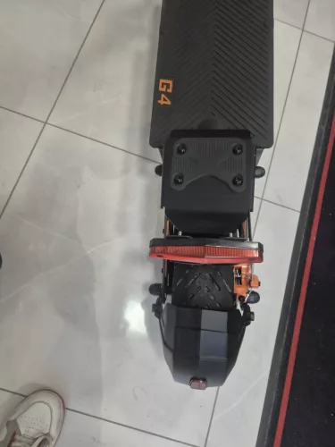 Használt Kukirin g4