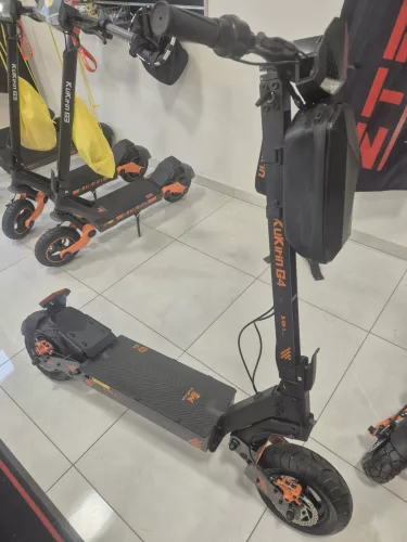 Használt Kukirin g4